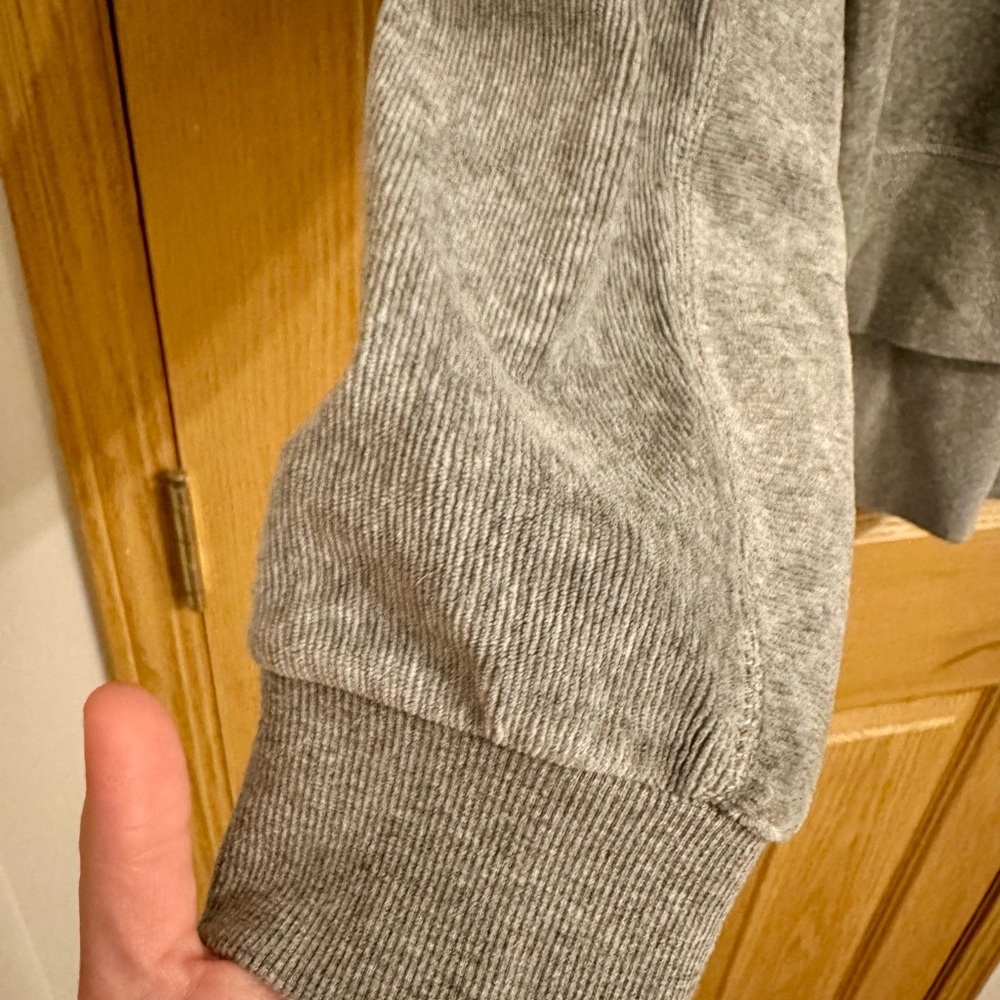 Te Verde Cozy Gray Women's Sweater - Size PXL - Picture 5 of 8